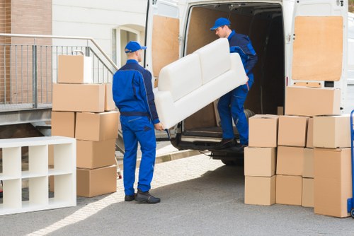 Removal truck hire service for Barkingside home moves